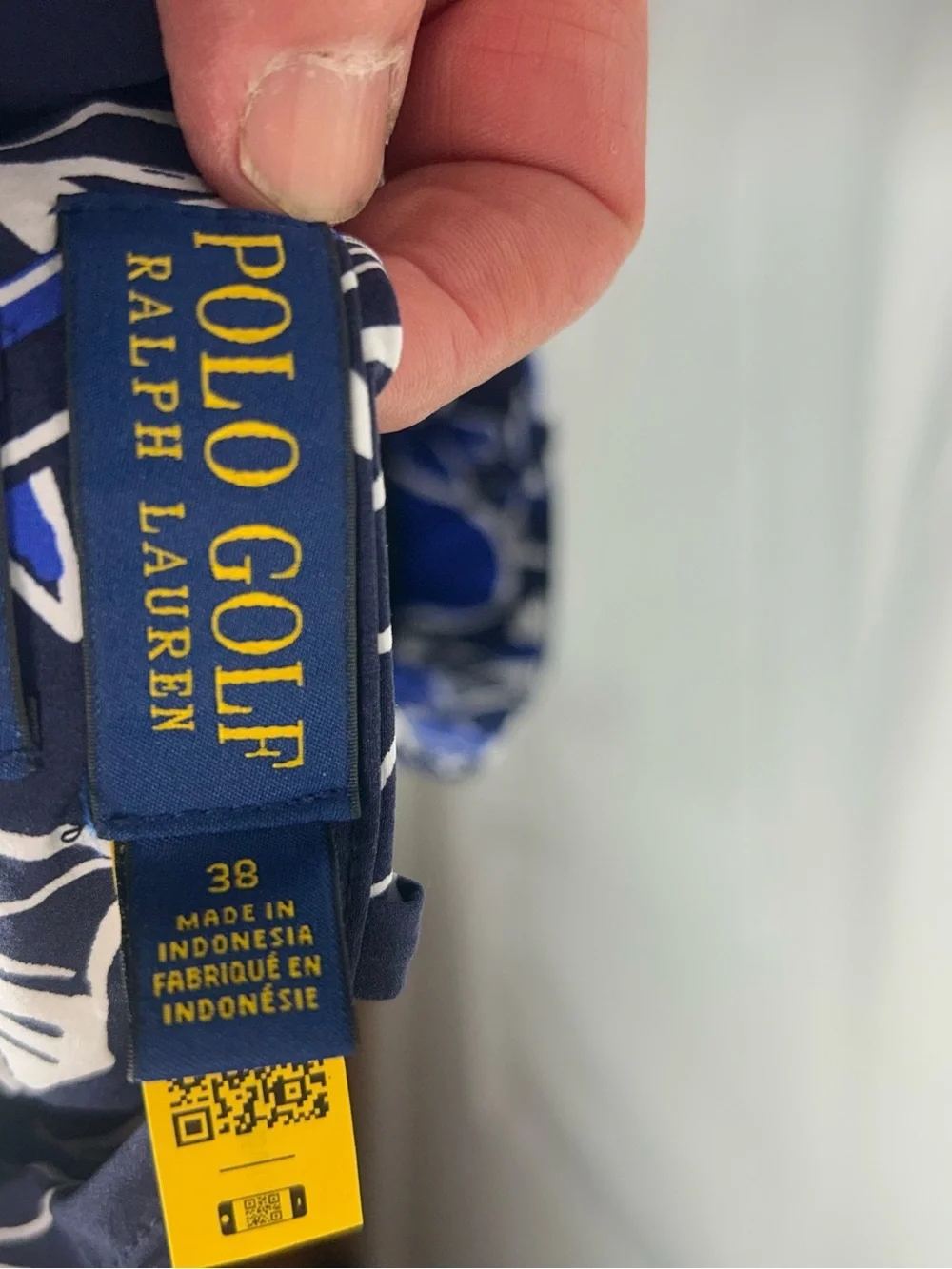 Men's Blue Tropical Parrot Swim Trunks